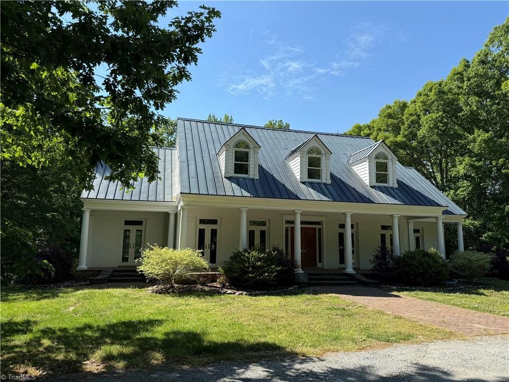 Photo of 600 Barney Road, High Point, NC 27265 (MLS # 1219266)