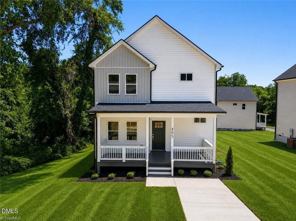 Photo of 805 Lakeside Avenue, Burlington, NC (MLS # 1222570)