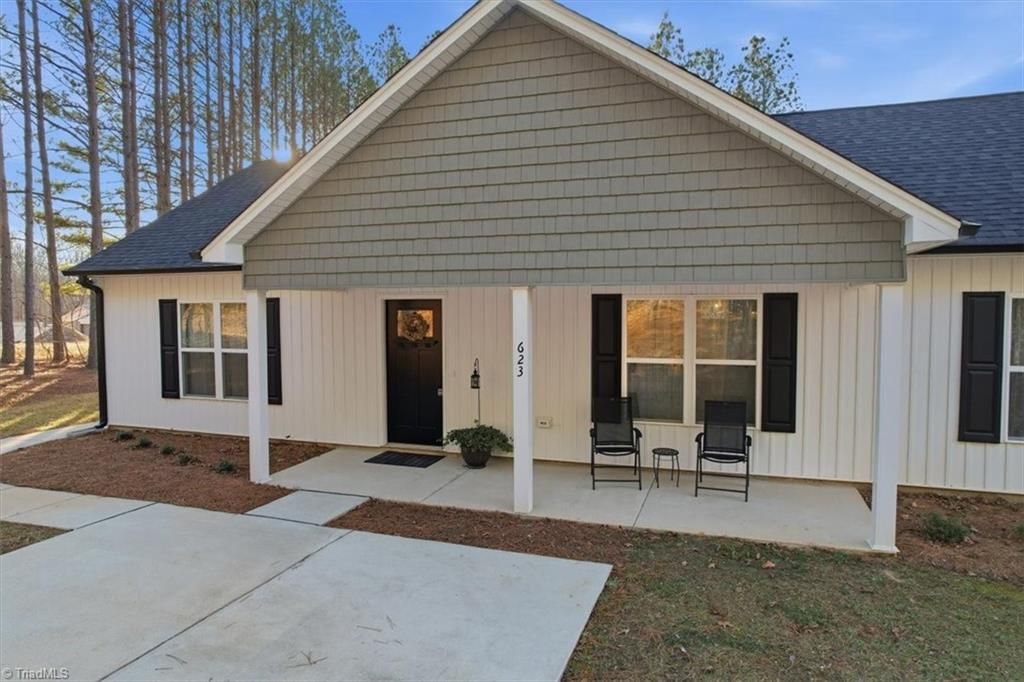 Photo of 623 Arvil Hunt Road, Lexington, NC 27295 (MLS # 1207557)