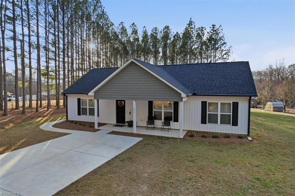 Photo of 623 Arvil Hunt Road, Lexington, NC 27295 (MLS # 1207557)