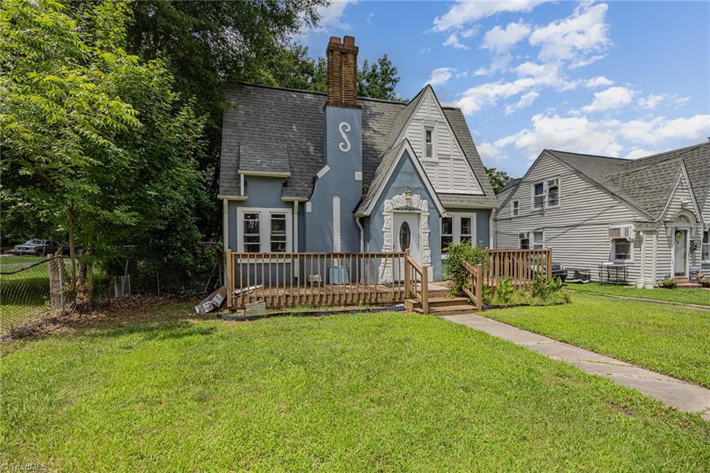 4 Elliott Drive