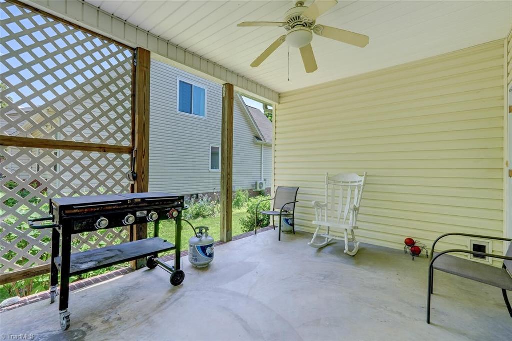 306 Meadowview Lane, Eden, North Carolina image 28