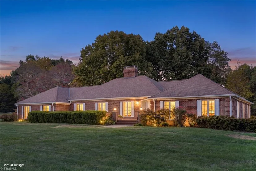 1812 Indian Trail, photo 1 of 48