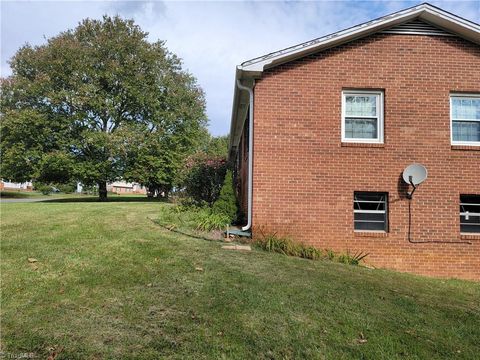 A home in Mount Airy