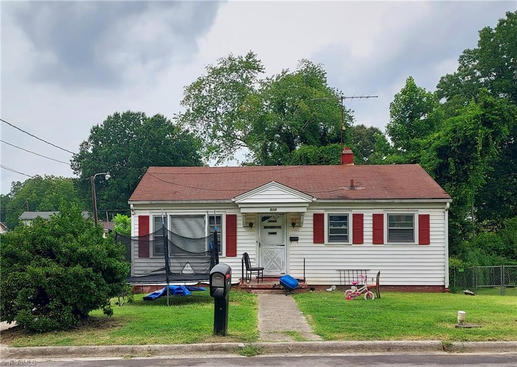 Photo of 510 Washington Avenue, Reidsville, NC 27320 (MLS # 1240109)