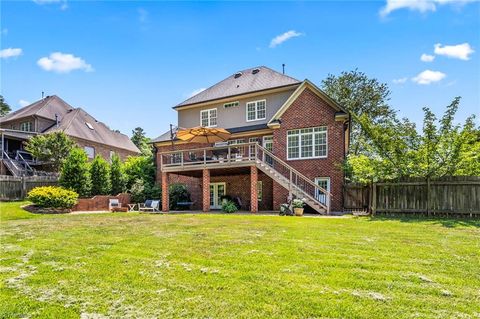 A home in Clemmons