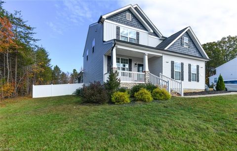 Homes For Sale - 1457 Kernodle Landing Drive<br/> Burlington, NC 27217