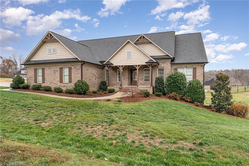 4023 Ridgeline Drive, Kernersville, North Carolina image 3