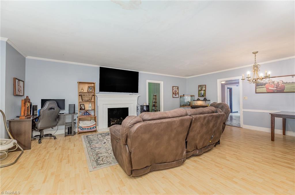 1414 Henri Street, Mount Airy, North Carolina image 7