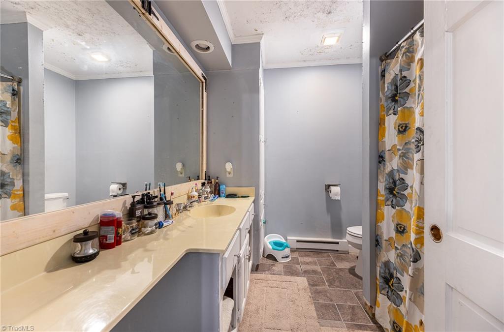 1414 Henri Street, Mount Airy, North Carolina image 17