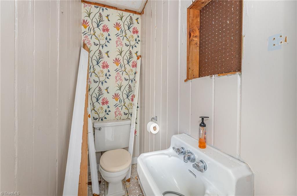 1414 Henri Street, Mount Airy, North Carolina image 14
