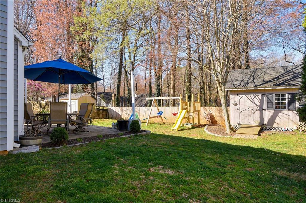 2311 Meadow Gate Drive, Greensboro, North Carolina image 26