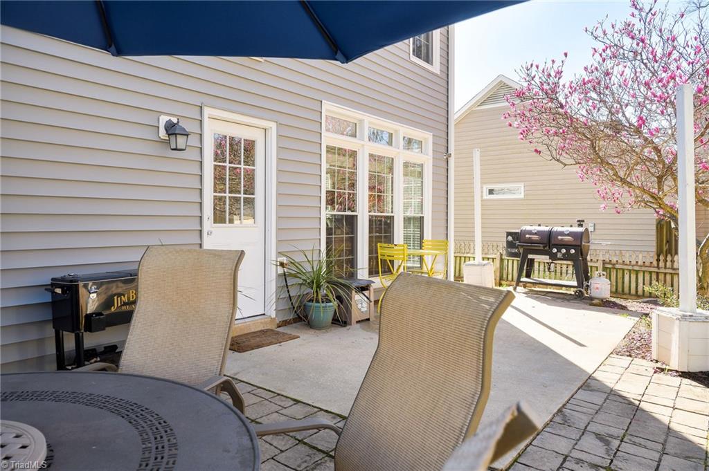 2311 Meadow Gate Drive, Greensboro, North Carolina image 24