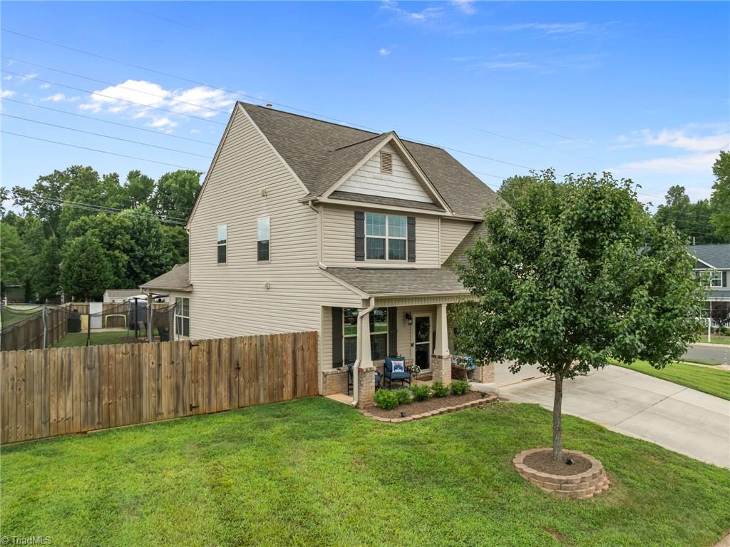 261 Fair Oaks Court