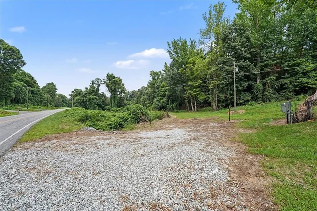 543 Bald Hill Loop Road, photo 4 of 30