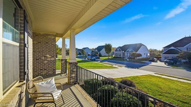 329 Brinkley Circle, photo 2 of 50