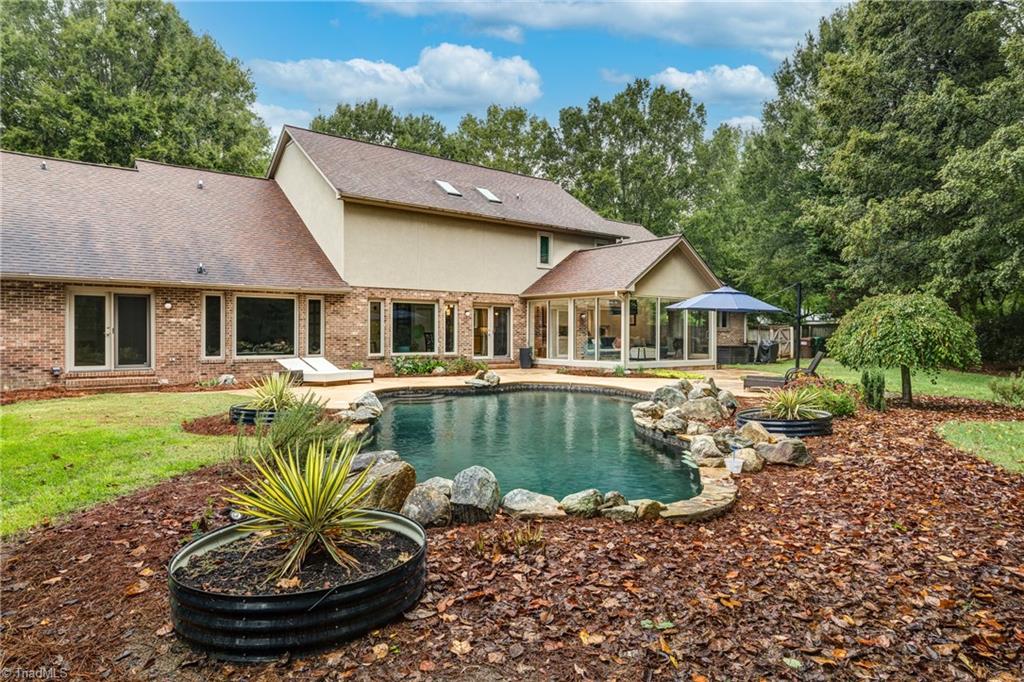 1504 Heathcliff Road