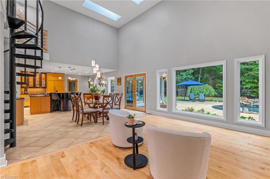 1504 Heathcliff Road