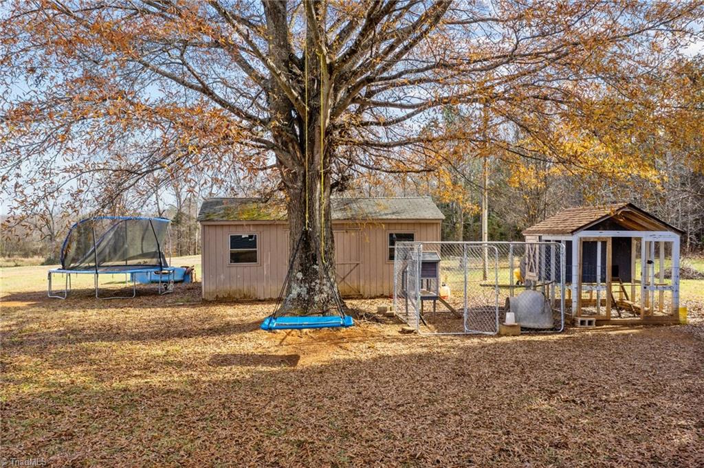 Photo 14 of 48 of 738 Young Road house