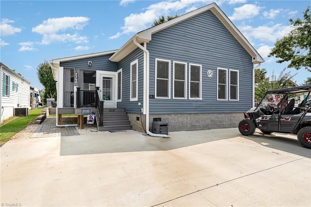 Photo of 163 Cardinal Drive, New London, NC 28127 (MLS # 1212509)