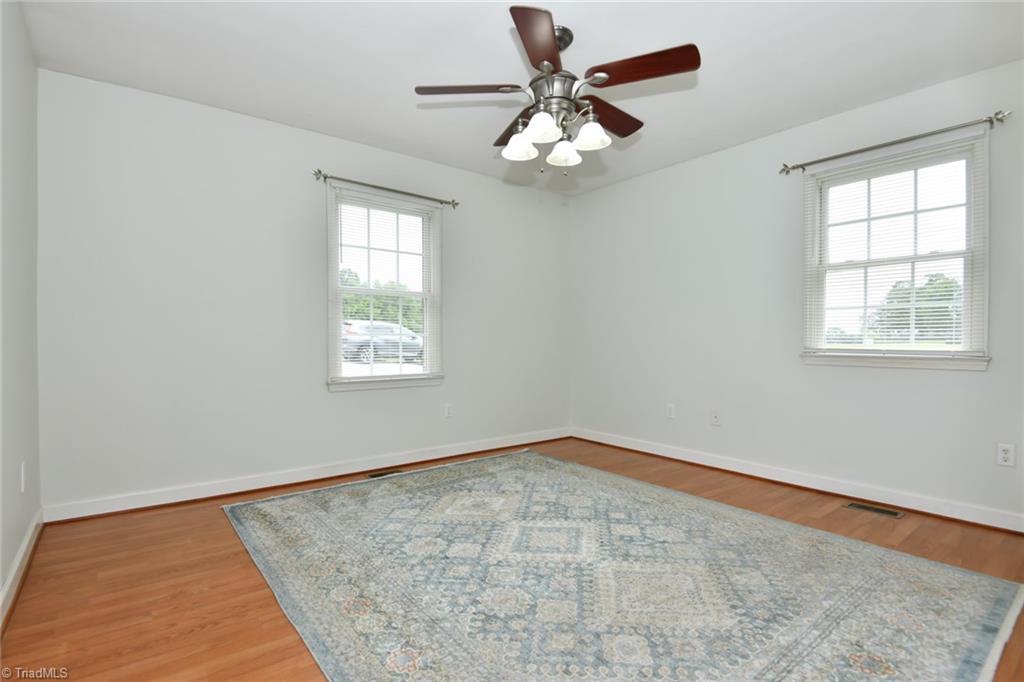 Elon, North Carolina 27244, United States, 2 Bedrooms Bedrooms, ,2 BathroomsBathrooms,Residential,Pending,184379