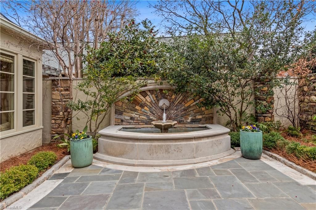 Photo of 8 Graylyn Place Court, Winston-Salem, NC 27106 (MLS # 1207366)