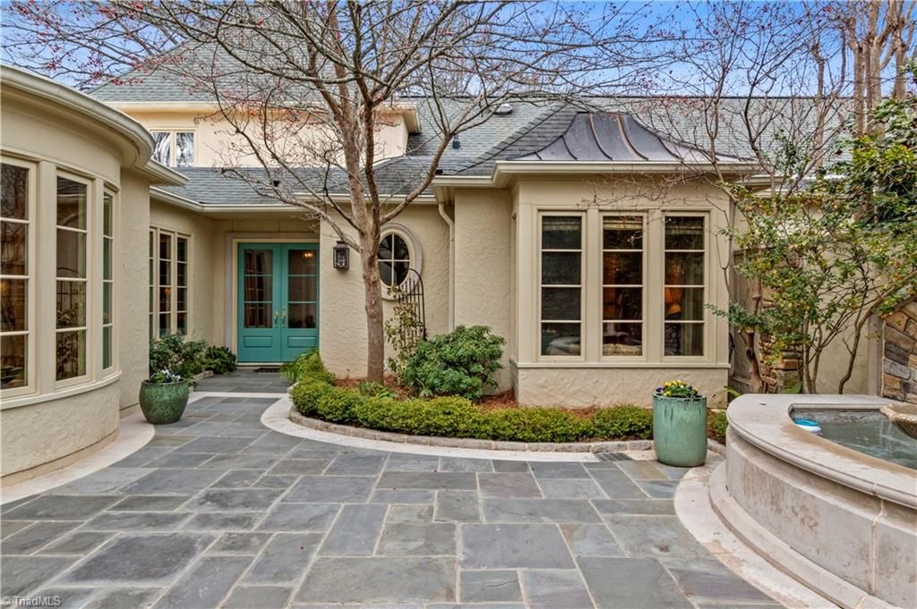 Photo of 8 Graylyn Place Court, Winston-Salem, NC 27106 (MLS # 1207366)