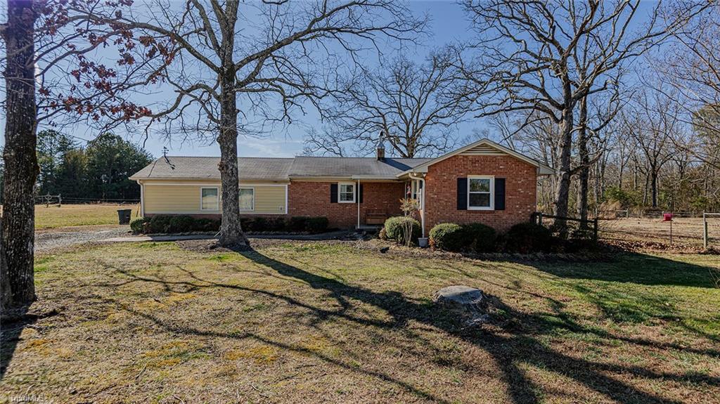 5436 New Oak Trail, Burlington, North Carolina image 1