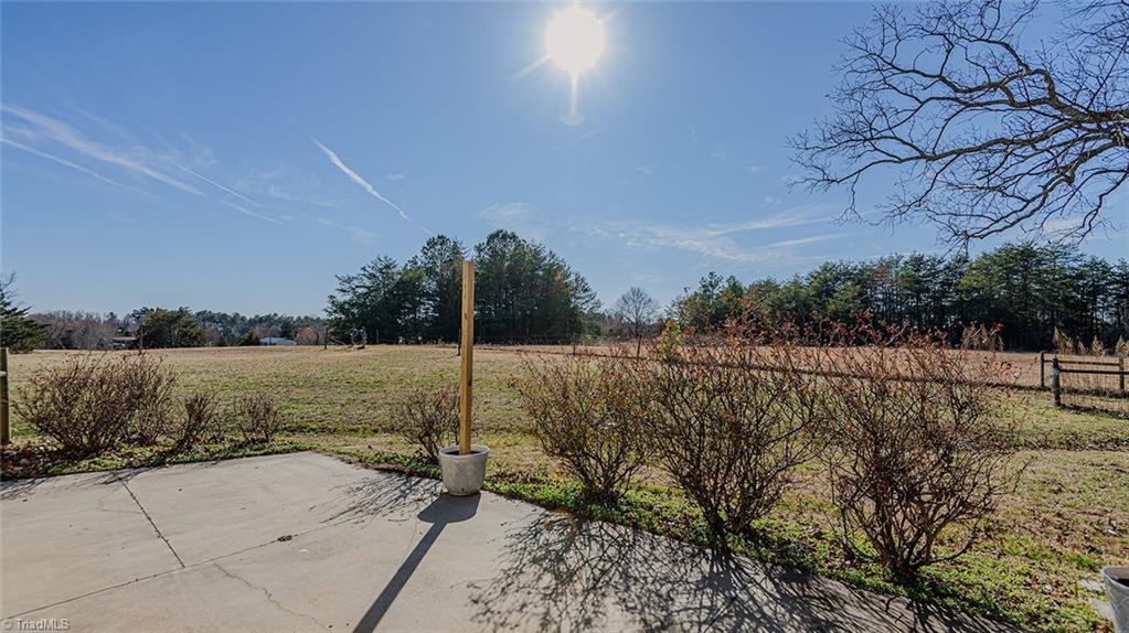 5436 New Oak Trail, Burlington, North Carolina image 39