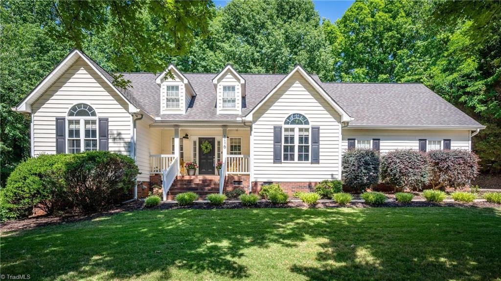 Photo of 116 High Shoals Lane, Statesville, NC 28677 (MLS # 1222216)