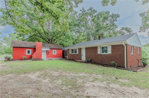 Homes For Sale - 3226 Jidemi Road<br/> Greensboro, NC 27406