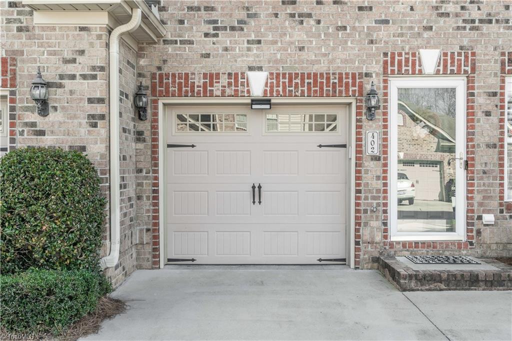Photo 32 of 32 of 402 Southlake Court townhome