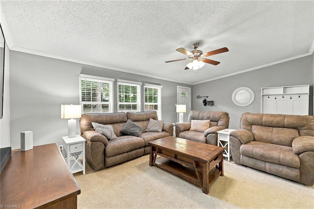 160 Forest Ridge Drive