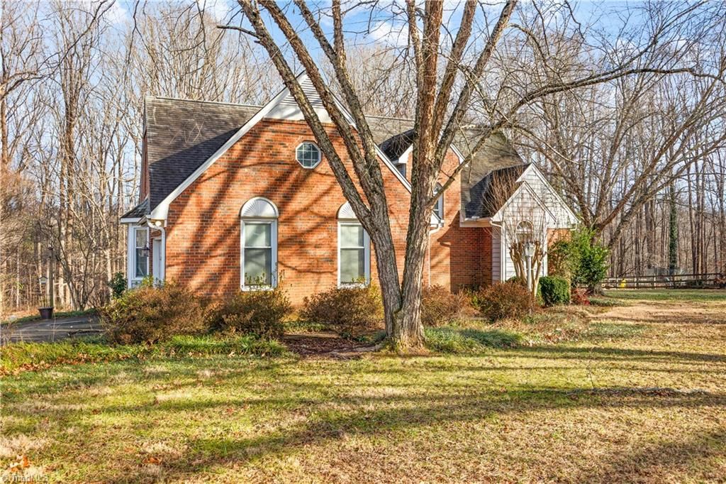 Photo of 4203 Hunting Meadow Road, Greensboro, NC 27406 (MLS # 1207014)