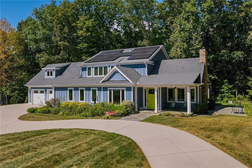Photo of 3925 Thorndale Drive, Winston-Salem, NC 27106 (MLS # 1236333)