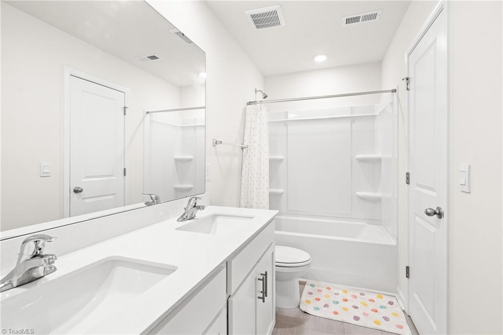 1427 Carisbrooke Drive, Mebane, North Carolina image 36