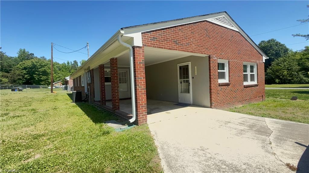 5812 Kings Court