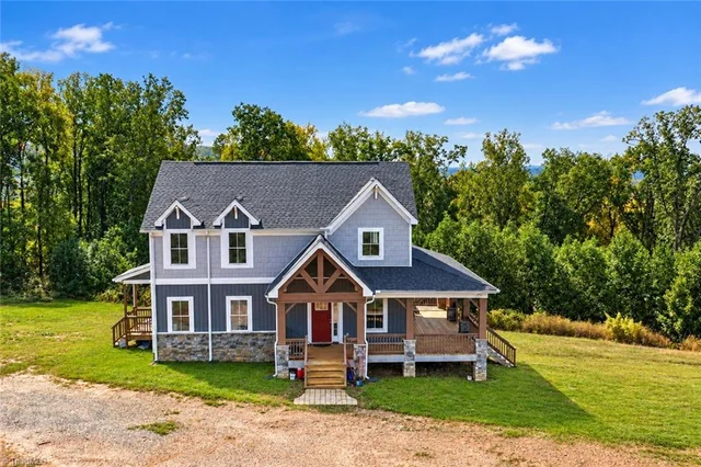 263 Mountain Berry Way, photo 2 of 33