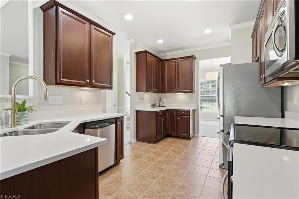 Greensboro, North Carolina 27410, United States, 3 Bedrooms Bedrooms, ,3 BathroomsBathrooms,Residential,Active,233376