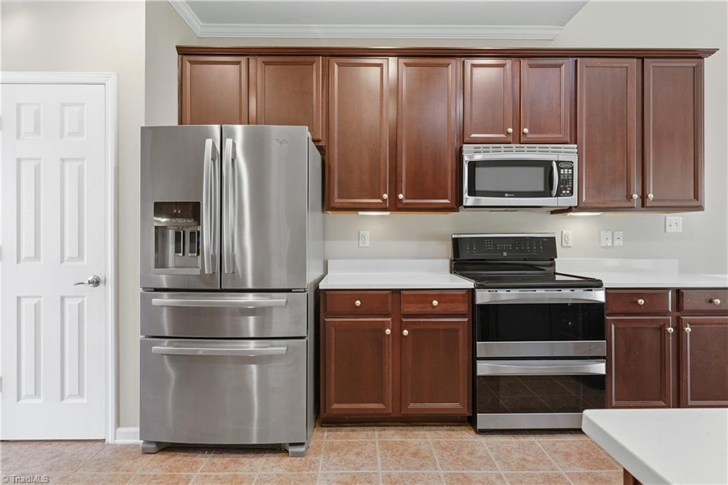 Greensboro, North Carolina 27410, United States, 3 Bedrooms Bedrooms, ,3 BathroomsBathrooms,Residential,Active,233376