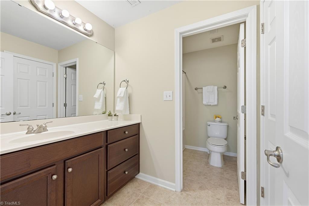 Greensboro, North Carolina 27410, United States, 3 Bedrooms Bedrooms, ,3 BathroomsBathrooms,Residential,Active,233376