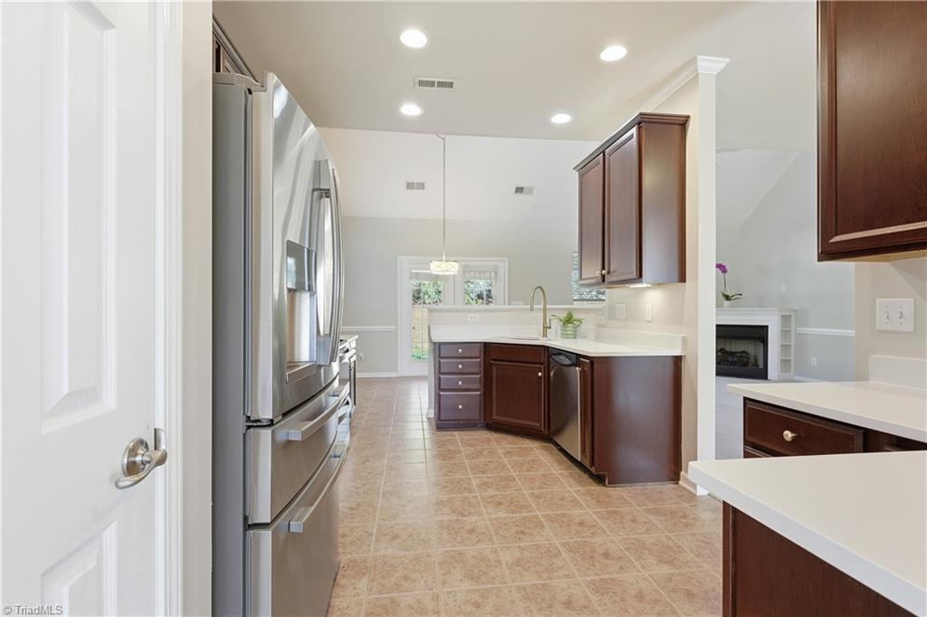 Greensboro, North Carolina 27410, United States, 3 Bedrooms Bedrooms, ,3 BathroomsBathrooms,Residential,Active,233376