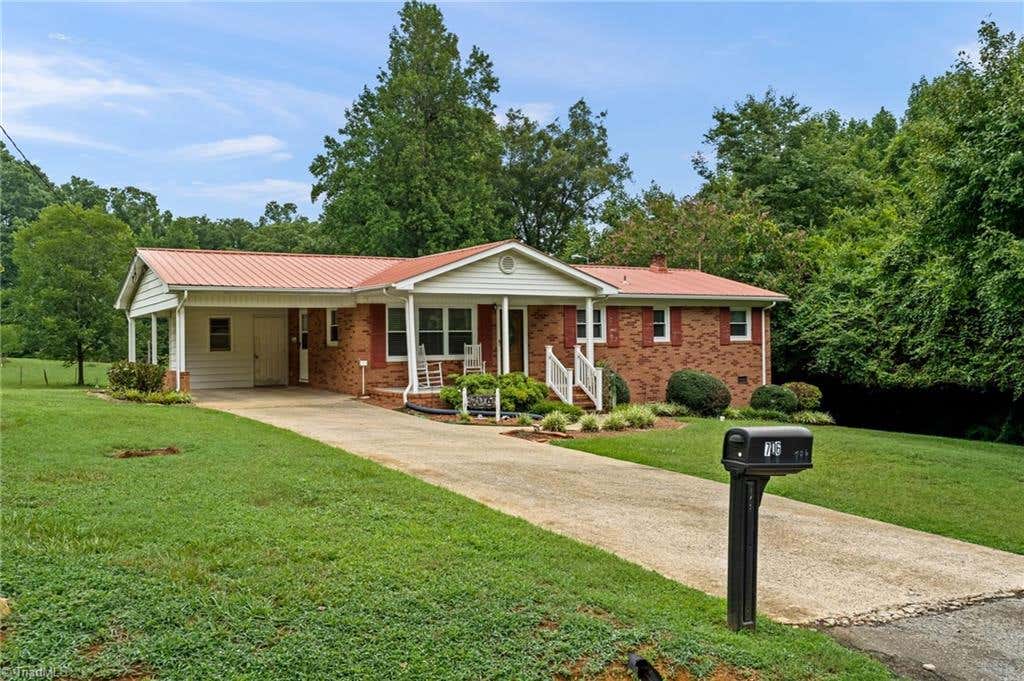 Photo of 706 Fairwood Trail, Asheboro, NC 27205 (MLS # 1229289)