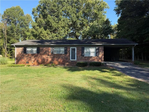 Homes For Sale - 120 Brier Creek Road<br/> Advance, NC 27006