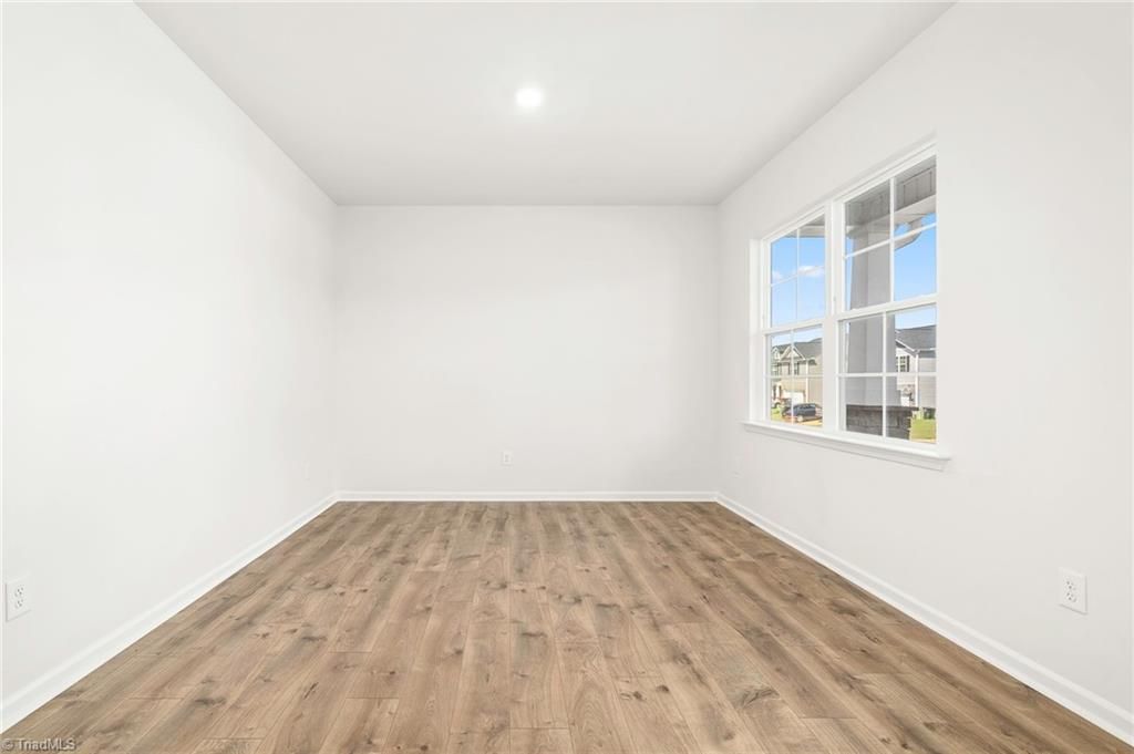 Photo of 3009 Middle Creek Lane, Greensboro, NC 27405 (MLS # 1211799)