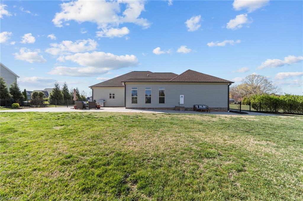 8087 Chilcutt Drive, Browns Summit, North Carolina image 13
