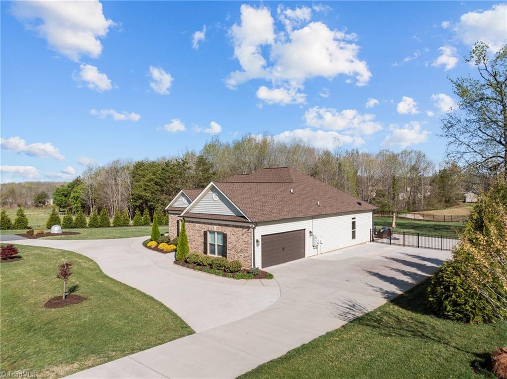 8087 Chilcutt Drive, Browns Summit, North Carolina image 9