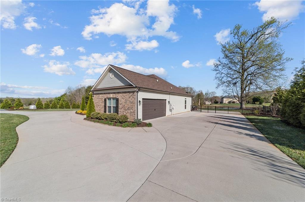 8087 Chilcutt Drive, Browns Summit, North Carolina image 15