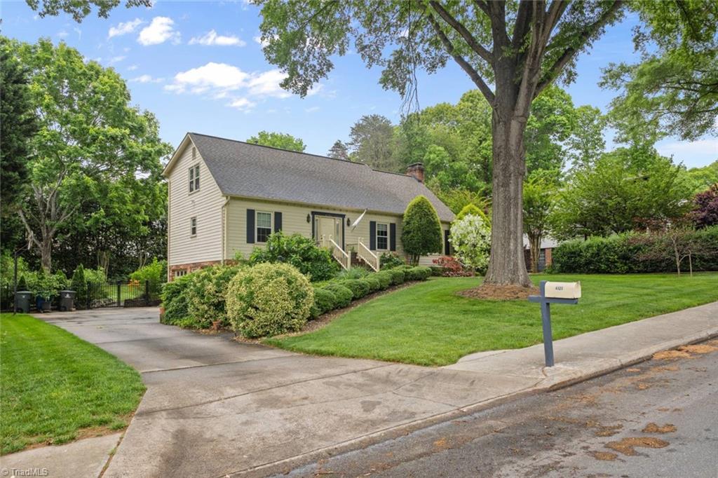 4121 Allistair Road
