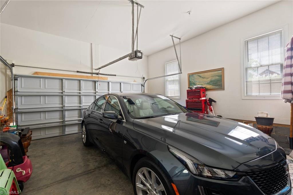 Winston-Salem, North Carolina 27105, United States, 4 Bedrooms Bedrooms, ,3 BathroomsBathrooms,Residential,Active,116986